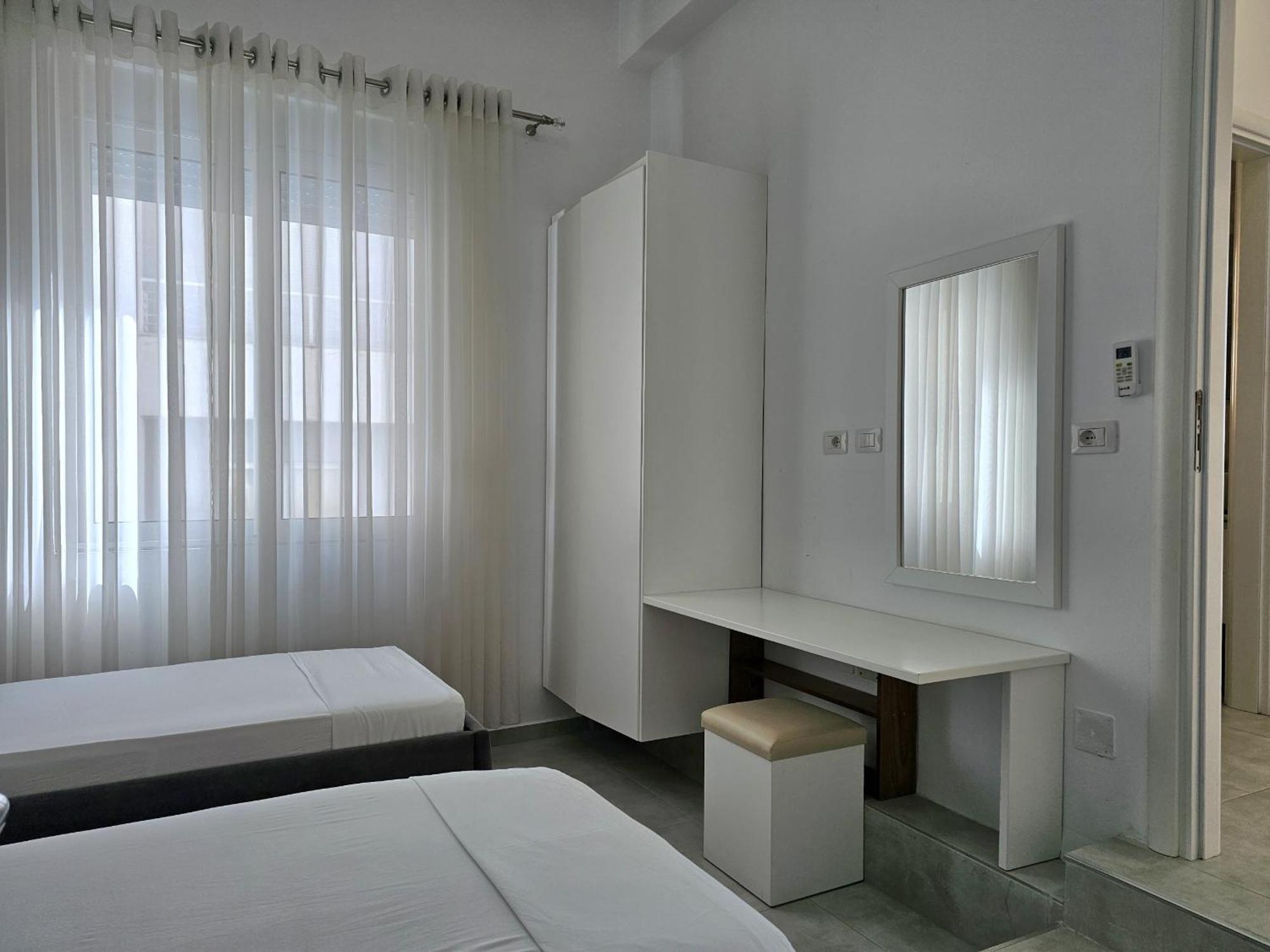 Panorama View Apartments Sarandë Buitenkant foto