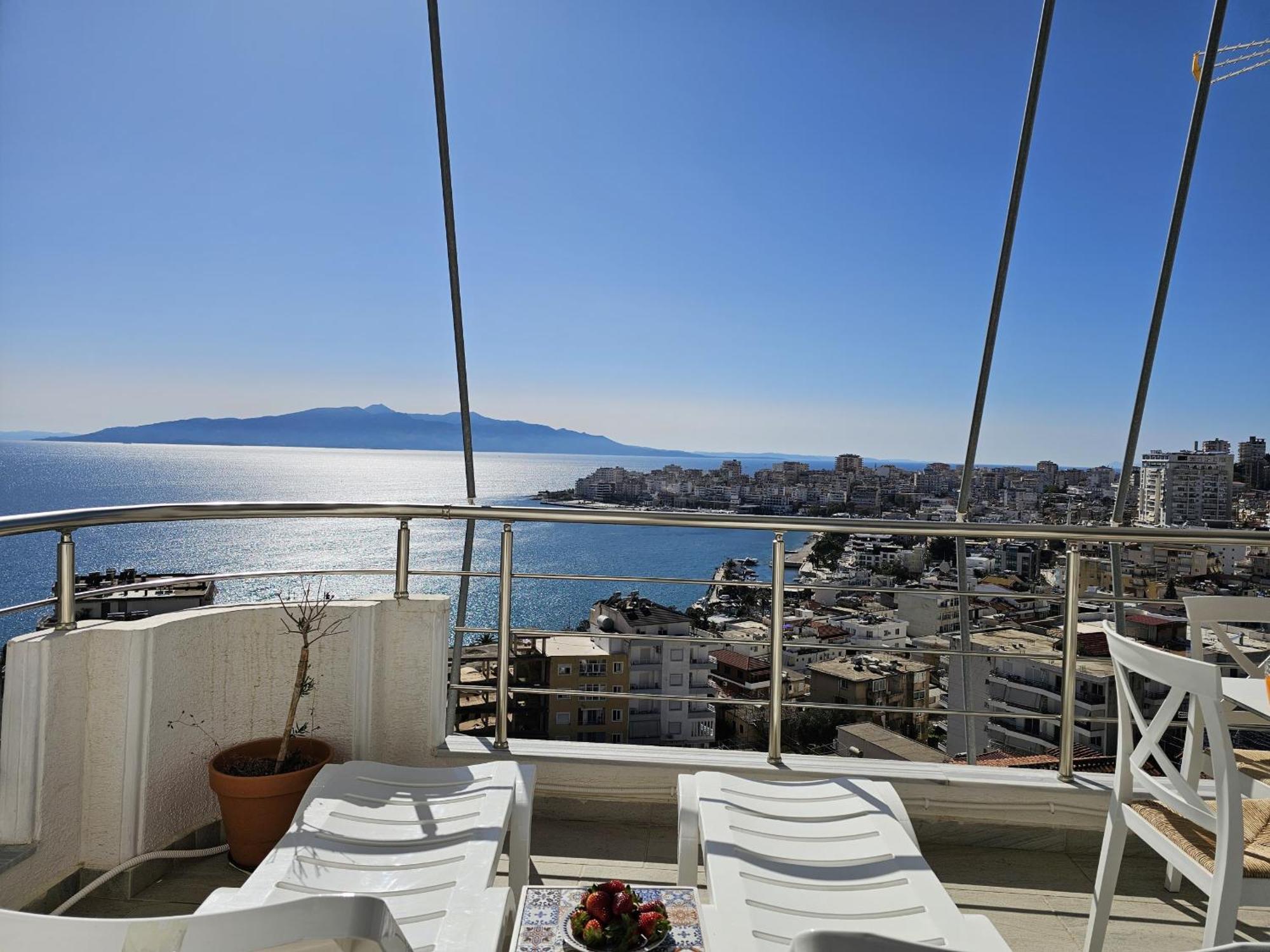 Panorama View Apartments Sarandë Buitenkant foto
