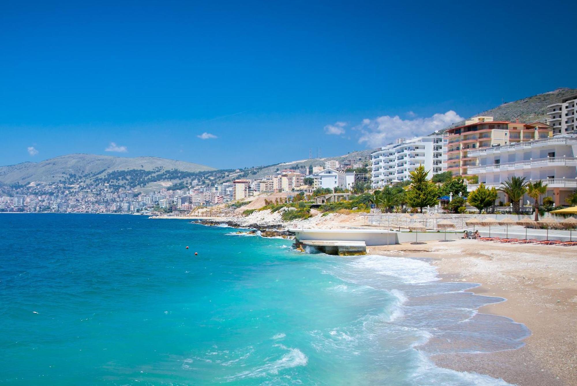 Panorama View Apartments Sarandë Buitenkant foto