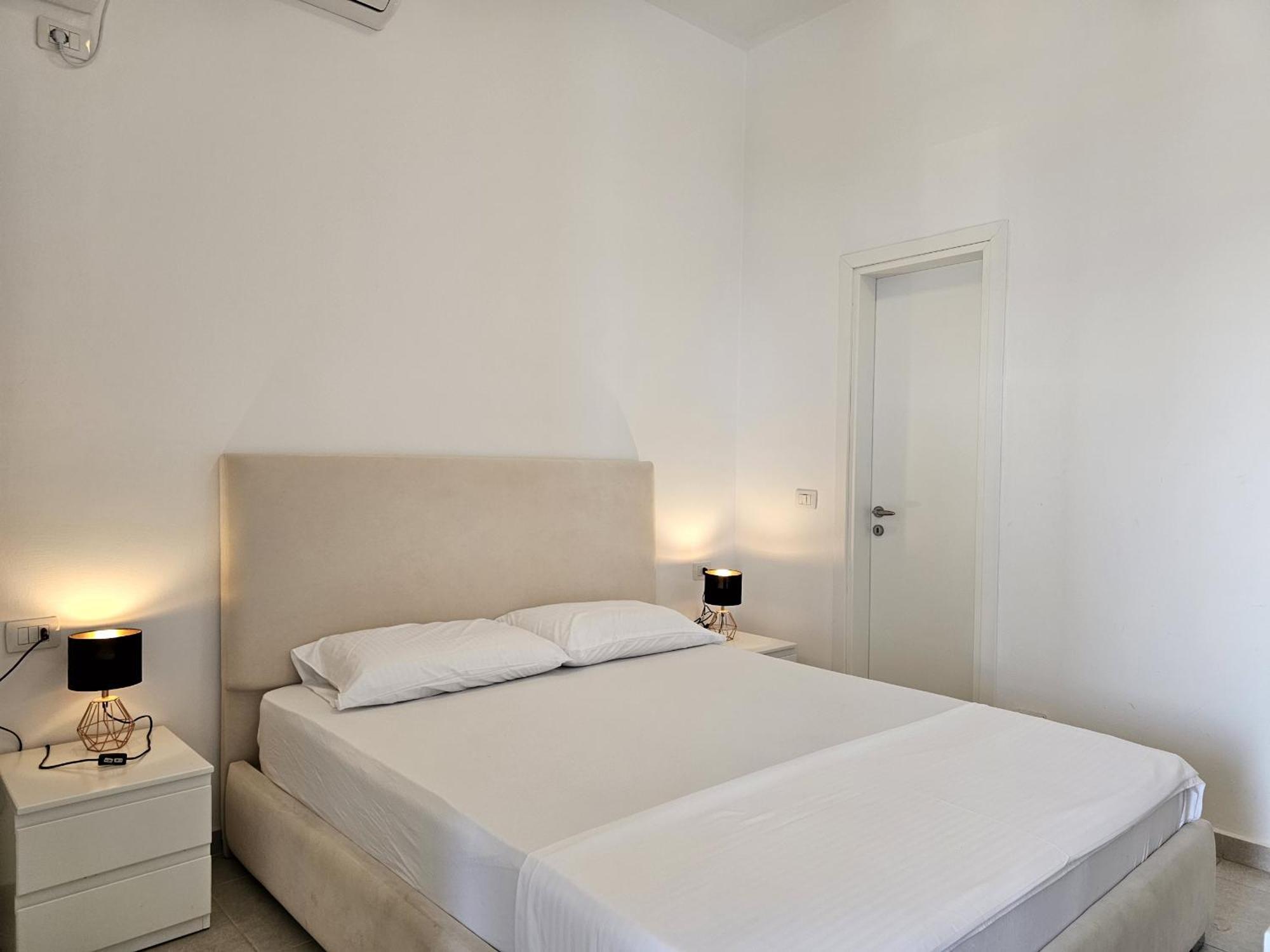 Panorama View Apartments Sarandë Buitenkant foto