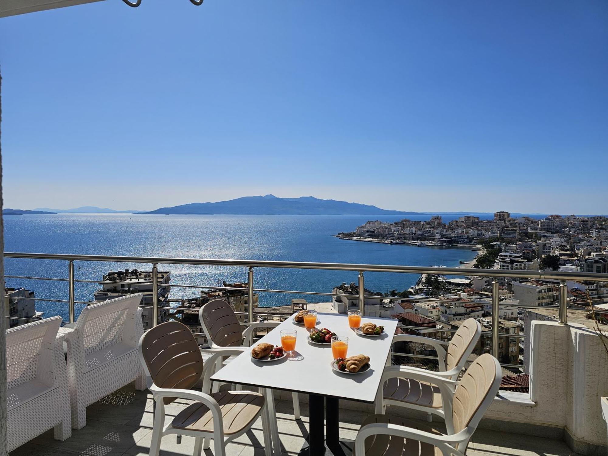 Panorama View Apartments Sarandë Buitenkant foto