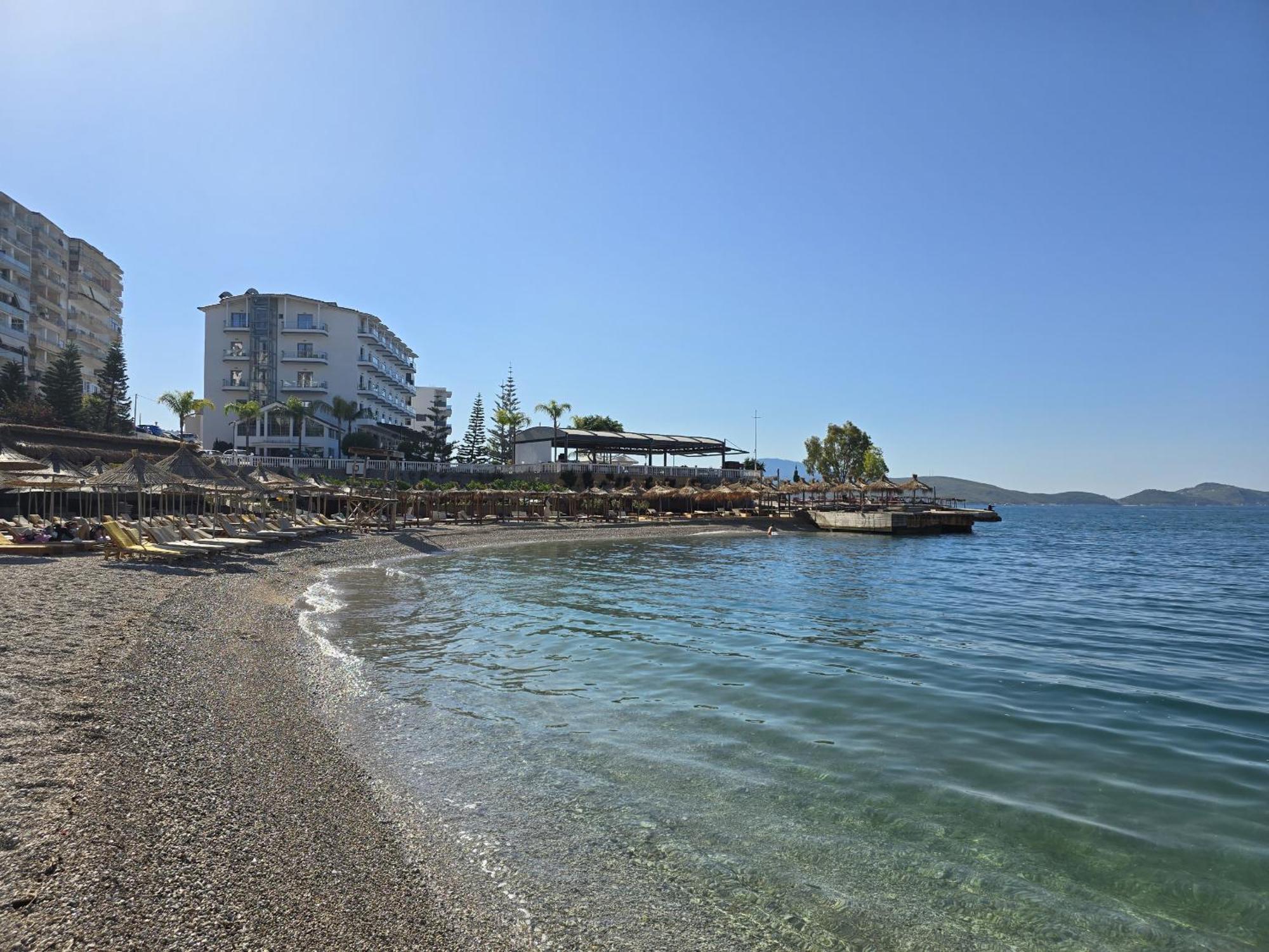 Panorama View Apartments Sarandë Buitenkant foto